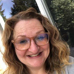 Meet your Posher, Megs